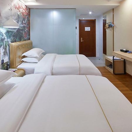 Insail Hotels Airport Road Guangzhou Exterior photo