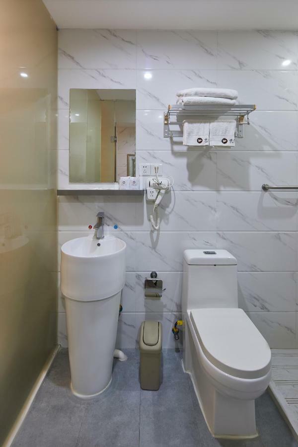 Insail Hotels Airport Road Guangzhou Exterior photo